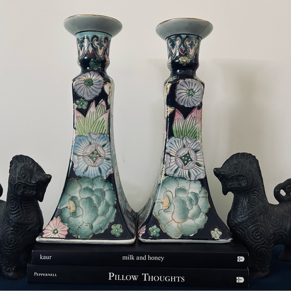 🛑SOLD🛑 A Pair of Vintage Neiman Marcus Candle Holders - Picture 3 of 6